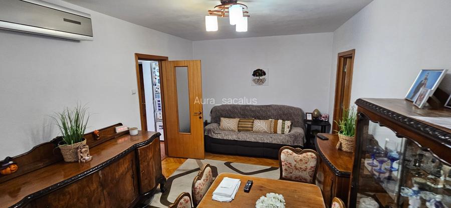 Apartament 3 camere situat pe Mihai Bravu- zona Dimitrov