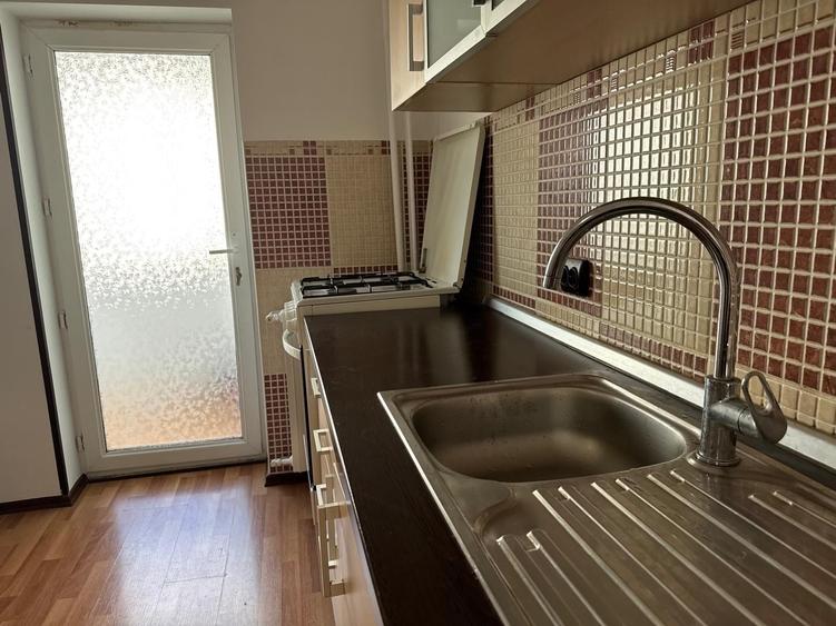 garsoniera Bulevardul Unirii BLOC MIXT, etaj 3, mobilata si utilata, ST 46 mp - 8