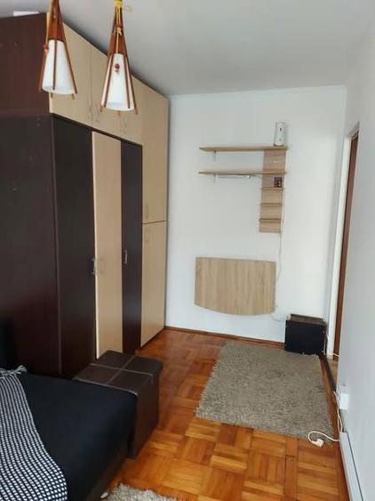 Inchiriez apartament Campina - 2