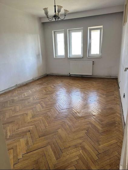 Apartament 5 camere - 6