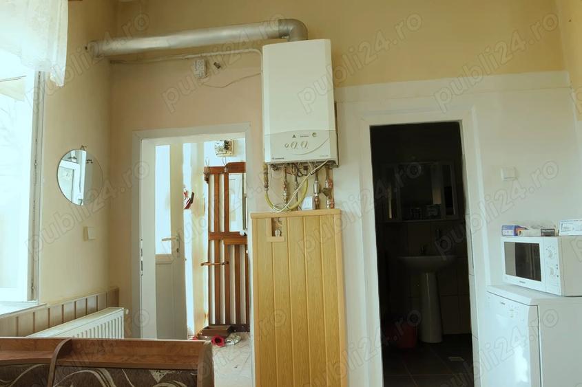 Casa de vanzare in centru Husi - 1