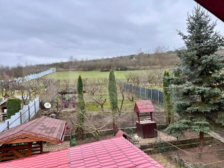 Casa moderna cu design deosebit,situata intr-o zona linistita. - 4