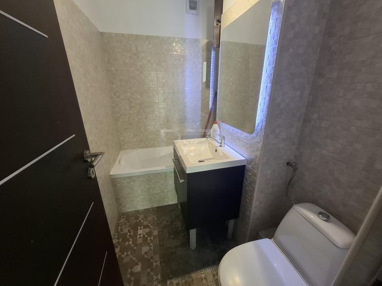 Apartament cu 3 camere semidecomandat, mobilat în Drumul Taberei