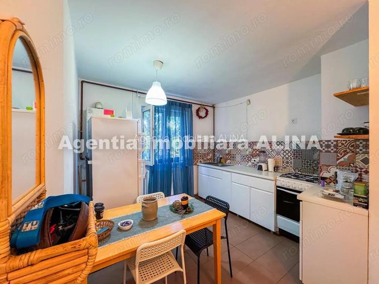 Ap. 2 camere in Deva, zona Gojdu, Aleea Pacii, 47 mp, etaj 3, mobilat si utilat. Ap. 2 camere in Deva, zona Gojdu, Aleea Pacii, 47 mp, etaj 3, mobilat si utilat.