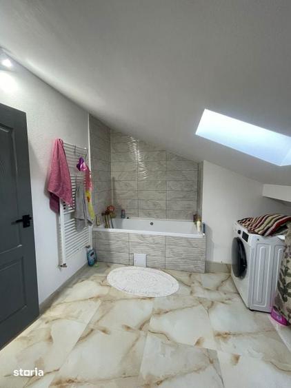Casă cu 5 camere cu Teren 720 Mp în Central