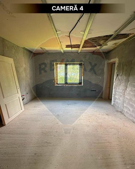 Casă individuală cu 2 camere cu Teren 2628 Mp în Hovrila