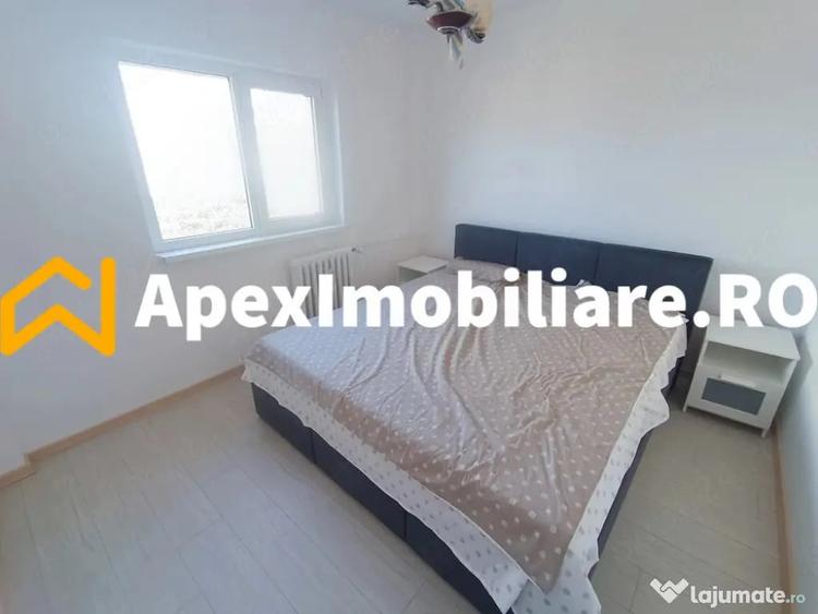 Apartament cu 2 camere decomandat în Victoriei