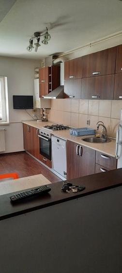 Apartament cu 2 camere decomandat în Cățelu