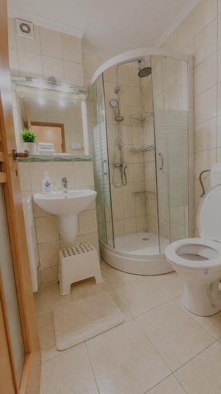 Apartament cu 4 camere decomandat în Central