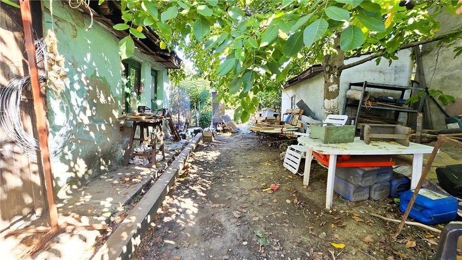 Casă individuală cu 2 camere cu Canalizare în Titulescu