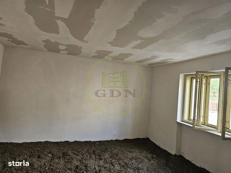 Casă cu 3 camere cu Teren 1011 Mp în Călugări