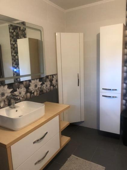 Duplex cu 5 camere cu Canalizare în Viforâta