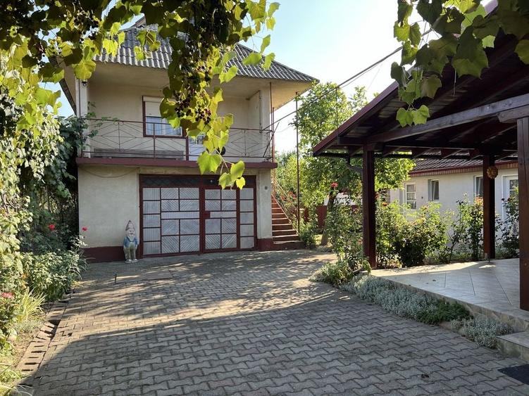Casă cu 3 camere în Apa