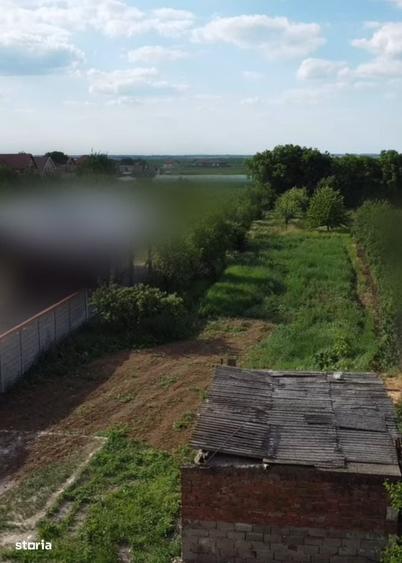 Casă cu 4 camere în Livada de Bihor