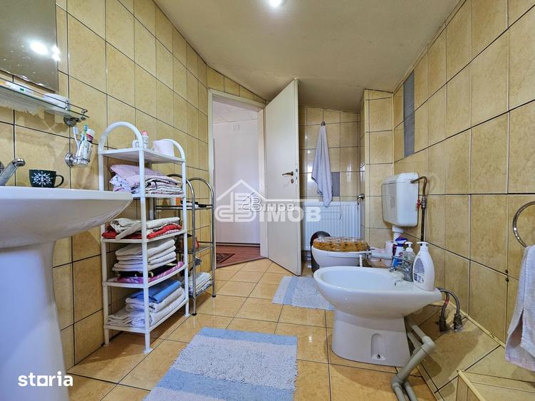 Casă cu 4 camere cu Teren 130 Mp în Gura Ocniței