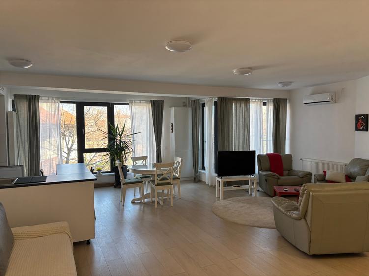 Apartament cu 2 camere decomandat, mobilat în Matei Voievod
