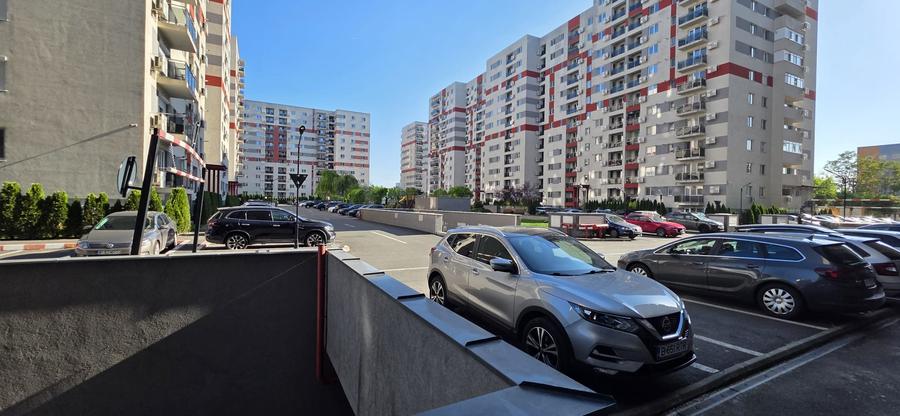 Apartament cu 2 camere decomandat în Păcii