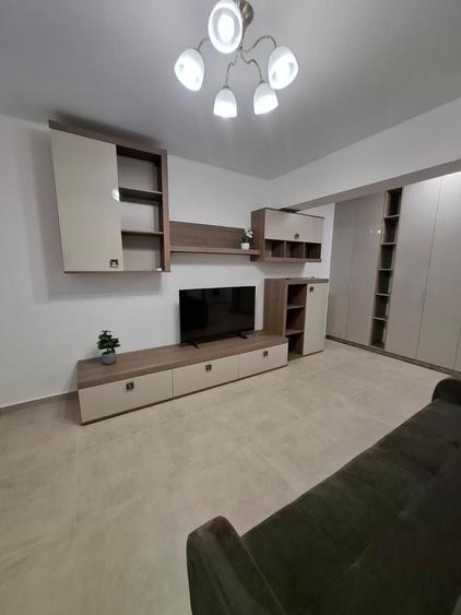Apartament cu 2 camere semidecomandat, mobilat în Apărătorii Patriei