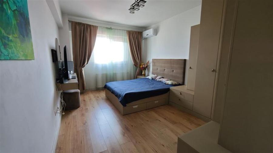 Apartament cu 3 camere decomandat, mobilat în 9 Mai