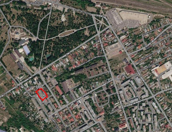 Apartament cu 3 camere semidecomandat în Nord
