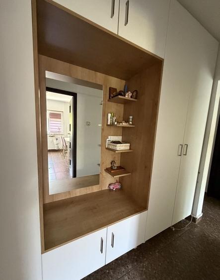 Apartament cu 3 camere decomandat, mobilat în Giurgiului