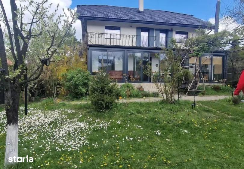 Casă cu 5 camere cu Teren 900 Mp în Făget