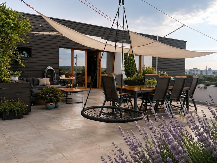 Penthouse cu 2 camere semidecomandat în Iancu Nicolae