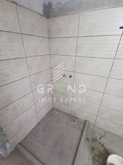Casă individuală cu 5 camere cu Teren 700 Mp în Chinteni