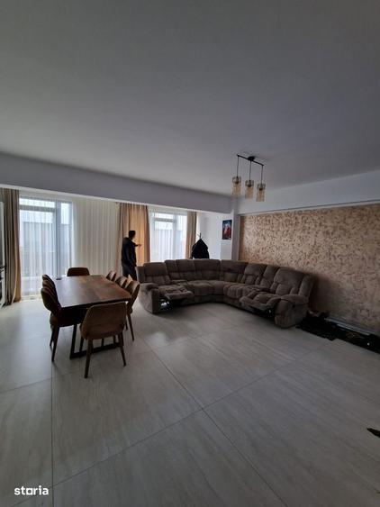 Se ofera spre vanzare apartament spatios cu 3 camere, loc de parcare - 13