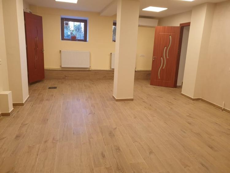 INCHIRIERE SPATIU PENTRUN BIROURI, ZONA PARCUL CAROL, LA DEMISOLUL UNEI VILE - 8