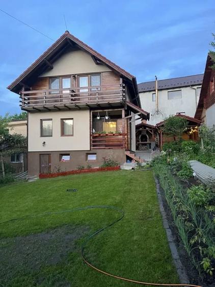 VAND CASA  S+P+M CU TEREN  IN TOCILE - 1