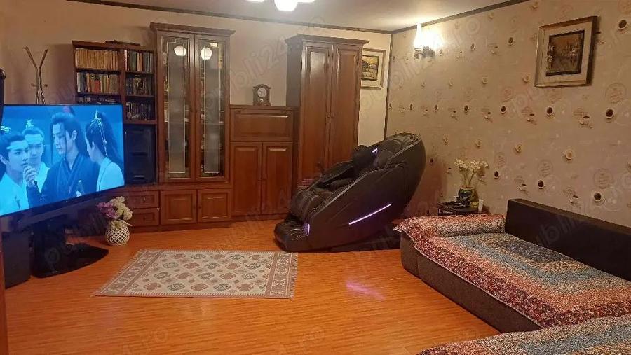 Balcon sau curte? Casa. - 6