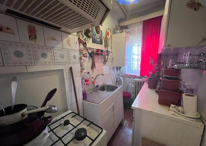 Apartament 3 camere,zona Liceul-Auto - 11