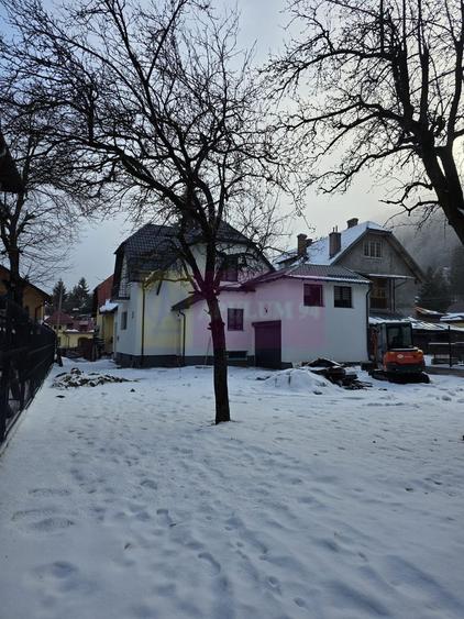 Vila de vanzare cu 6 camere in Sinaia - 3