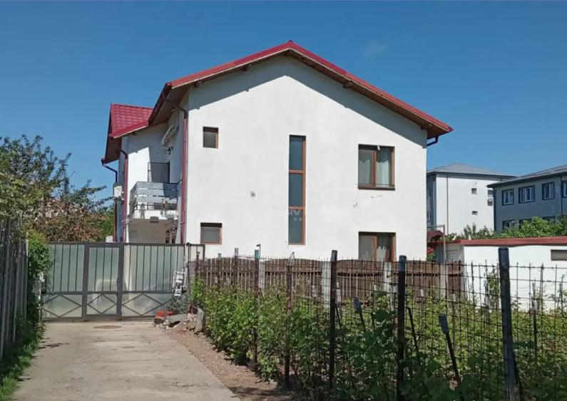 3 camere in vila si curte individuala - 2