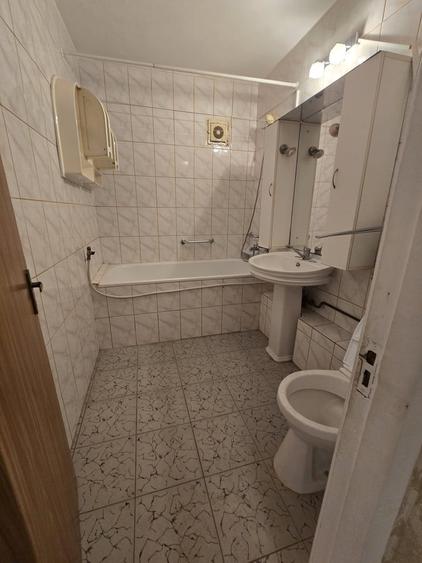 Berceni, Emil Racovita - 4