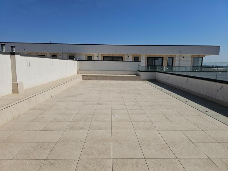 Penthouse 583 mp cu piscina, jacuzzi si vedere panoramica | Trafic Greu - 9