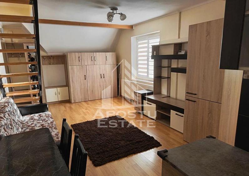 Apartament cu 3 camere la casa ,curte comuna - 1