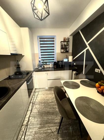 Apartament Superb, 2 camare decomandat, Tractorul, parcare - 1