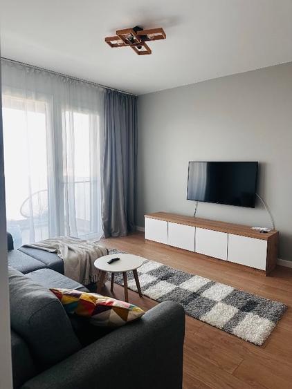 Închiriez apartament 2 camere - 1