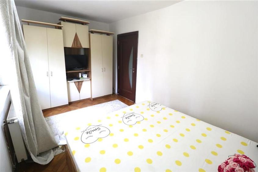 Apartament 3 camere , centrala proprie , zona Dambovita - 4