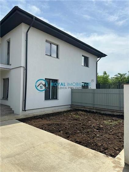 Royal Imobiliare-Vanzare Vila Zona Mitica Apostol - 1