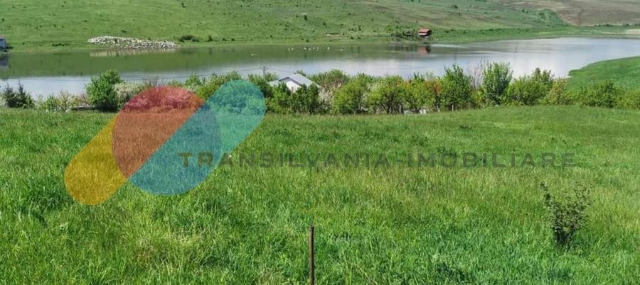 Teren intravilan 1600 mp, Campenesti - 2