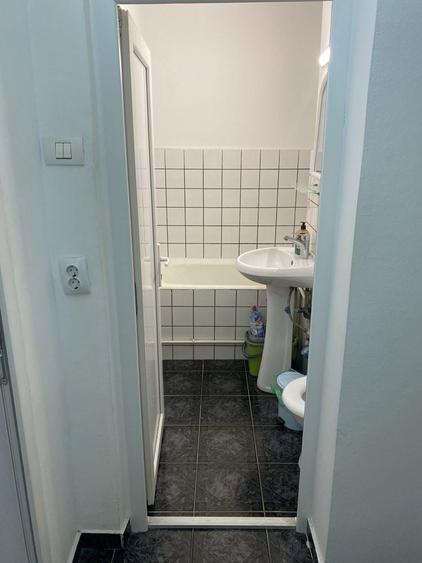 Ofer spre inchiriere garsoniera - 3