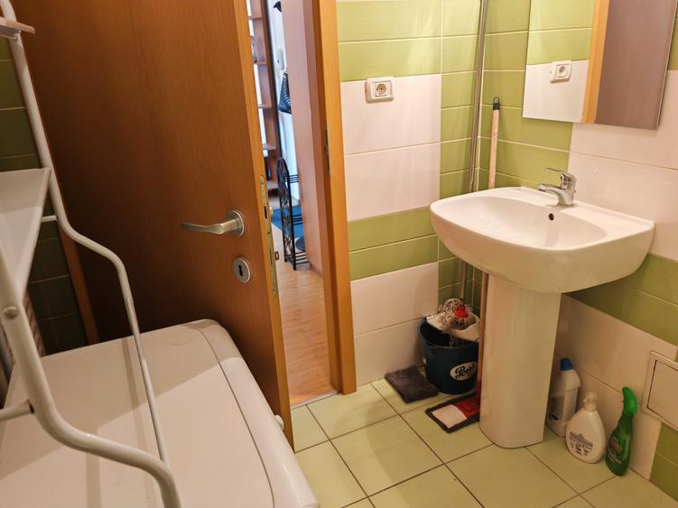 Apartament 2 camere liber la vanzare intrare Racadau - 12