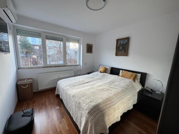 Vanzare apartament renovat doua camere mobilat/utilat Palatul Cotroceni - 9