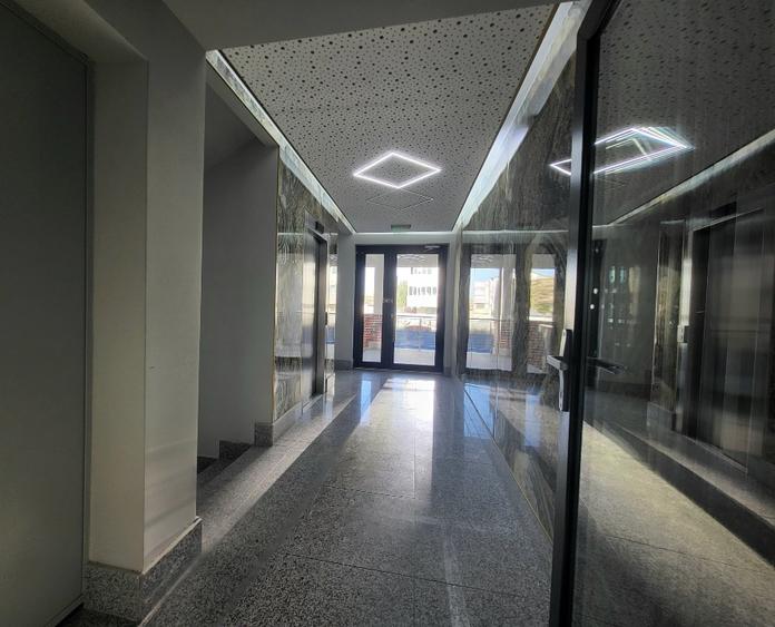 Apartament 3 camere cu parcare - 8