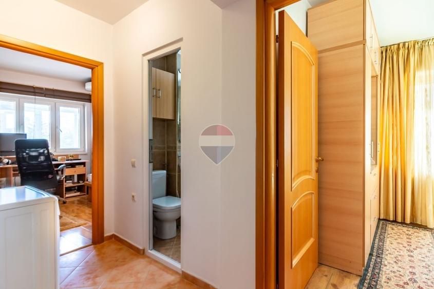 Apartament cu 3 camere decomandat, mobilat în Clucerului