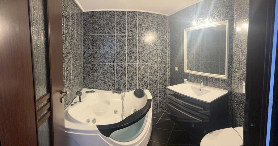 Apartament 2 camere 71 mp central Str Universitatii bloc nou - 6
