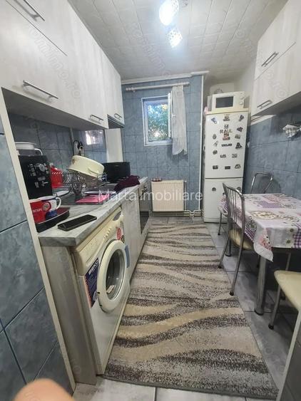 Vand 2 cam Mureseni [bucatarie mare]